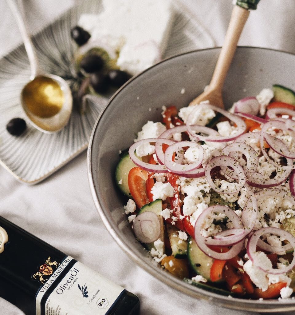 Klassisch griechischer Salat mit Feta - #madebyluderchris.de
